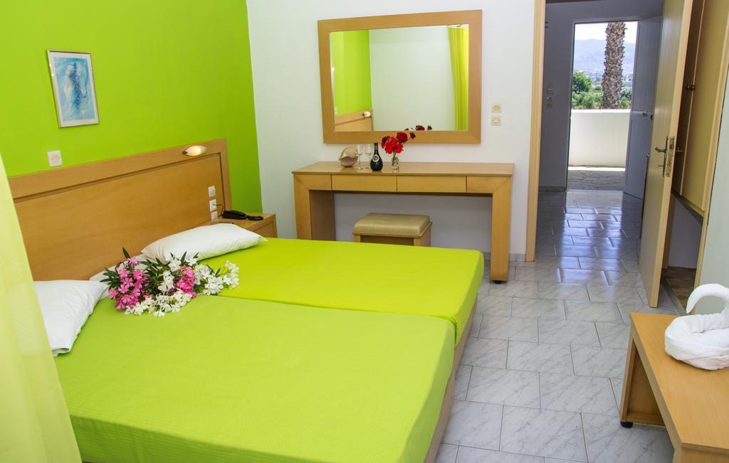 Giakalis Aparthotel Marmari  Exterior photo