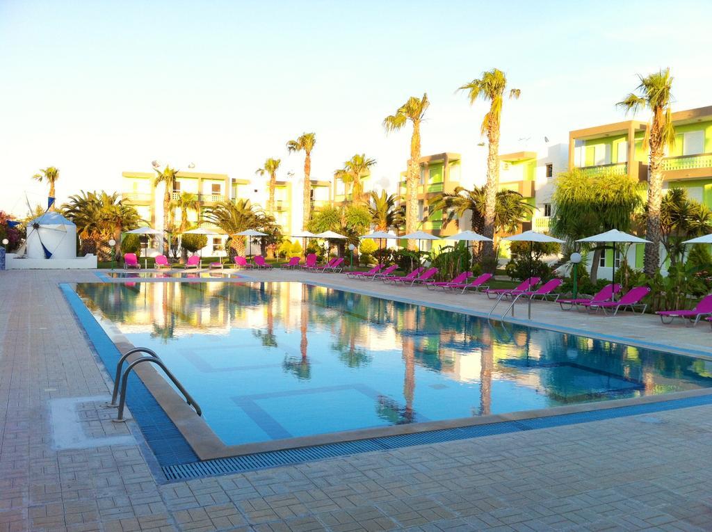 Giakalis Aparthotel Marmari  Exterior photo