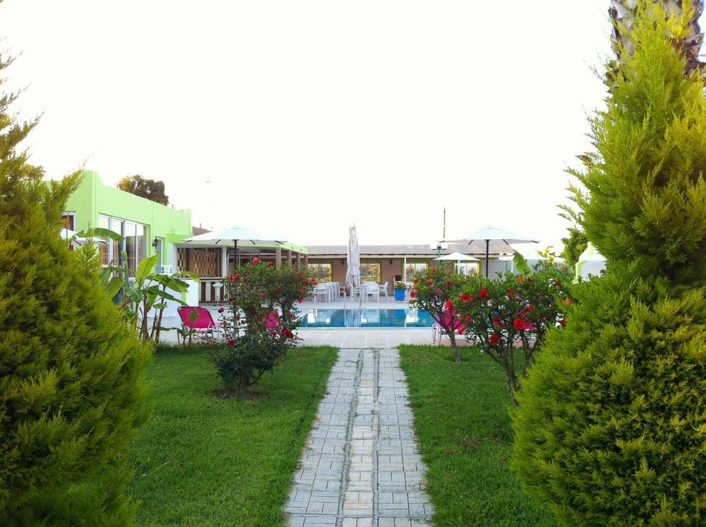 Giakalis Aparthotel Marmari  Exterior photo